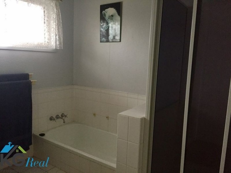 1 Braeridge Drive, Bundamba QLD 4304