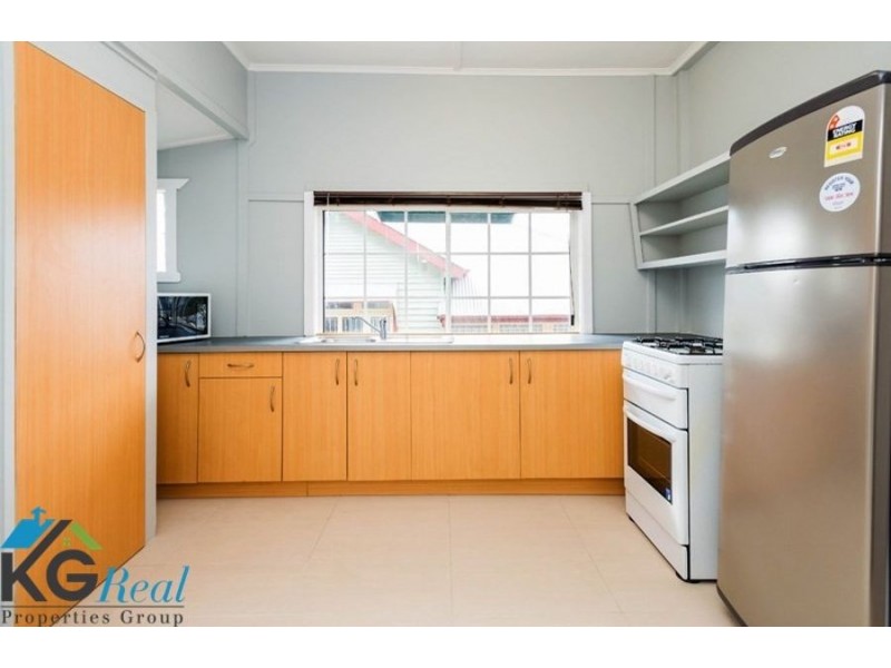 Holland Park West QLD 4121