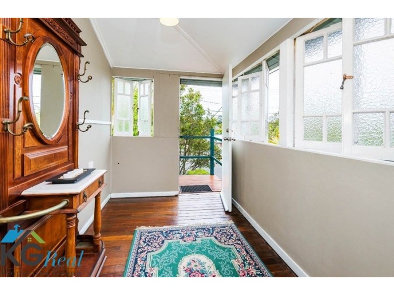 Holland Park West QLD 4121