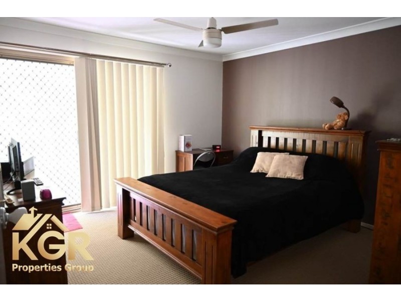 19 Earnshaw Street, Calamvale QLD 4116