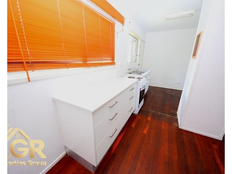 11 Dale Street, Kingston QLD 4114