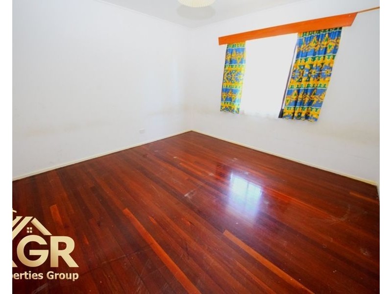 11 Dale Street, Kingston QLD 4114