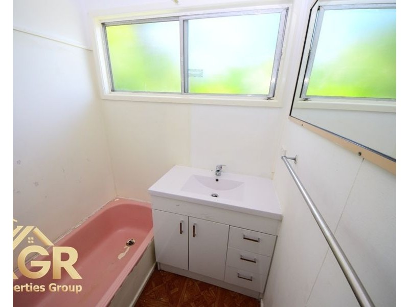 11 Dale Street, Kingston QLD 4114