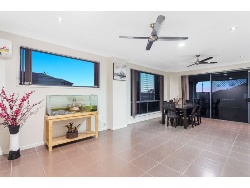 33 The Promenade, Springfield Lakes QLD 4300