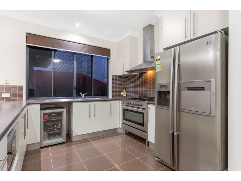 33 The Promenade, Springfield Lakes QLD 4300