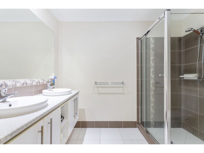 33 The Promenade, Springfield Lakes QLD 4300