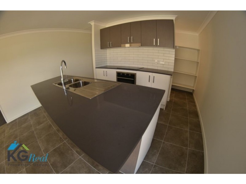 8 Pioneer Street, Redbank Plains QLD 4301