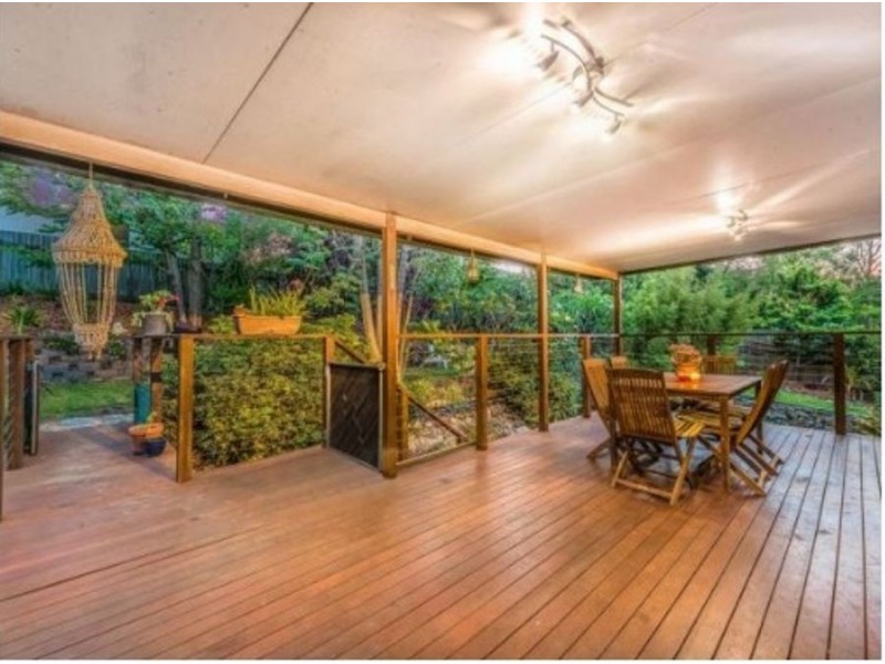 23 Morisset court, Edens Landing QLD 4207