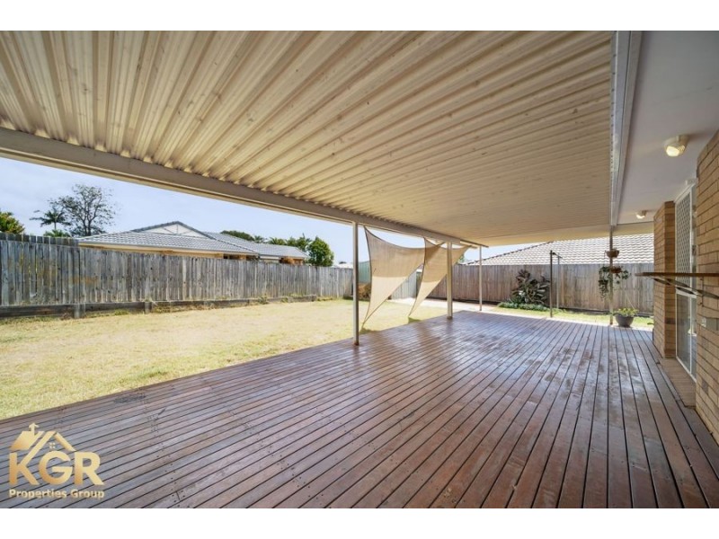 13 Mooloolah Court, Hillcrest QLD 4118