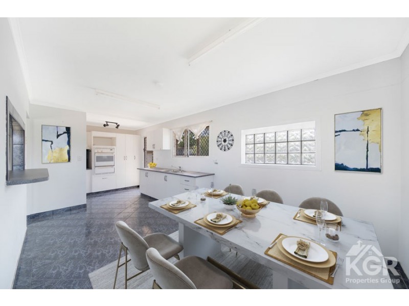 2 blaxland St, Woodridge QLD 4114