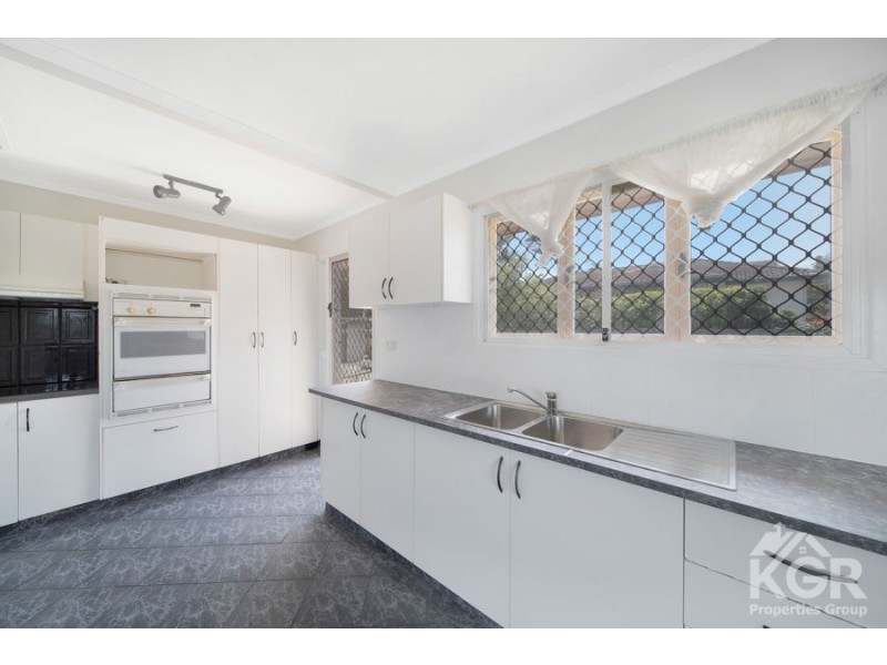 2 blaxland St, Woodridge QLD 4114