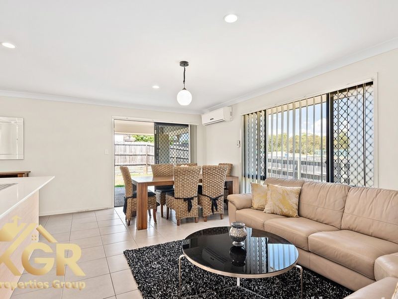 34 Blackwell Street, Hillcrest QLD 4118