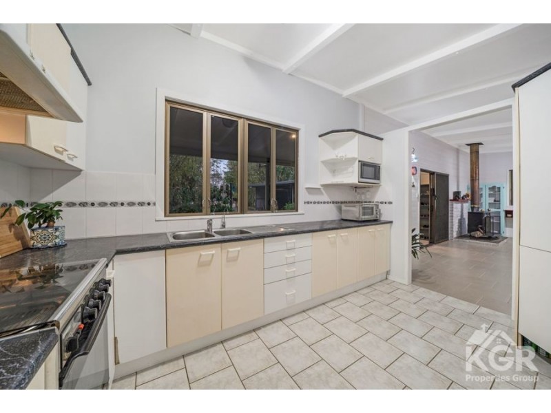 703 Greenbank Rd, North Maclean QLD 4280