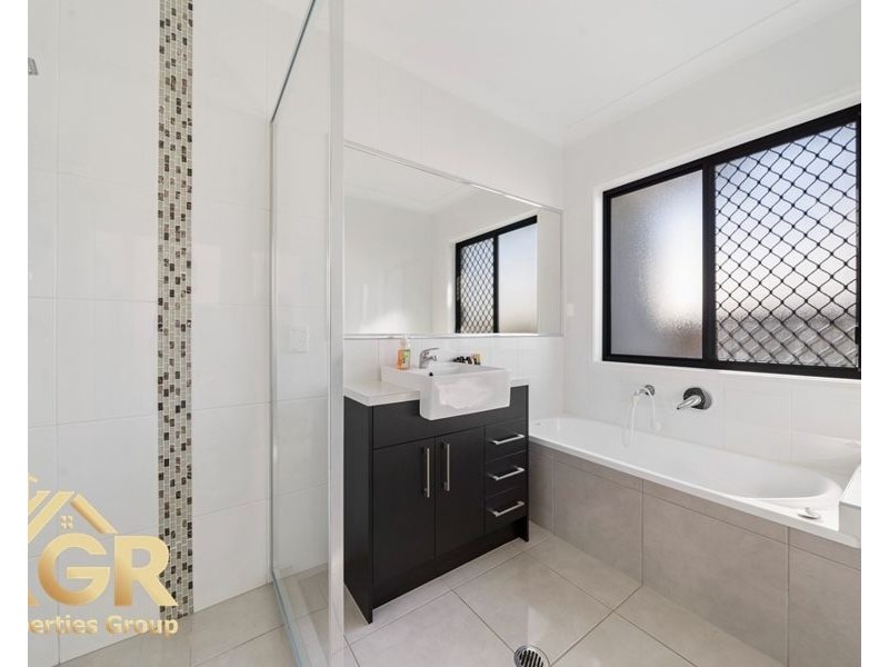 5 Jennings Drive, Flagstone QLD 4280