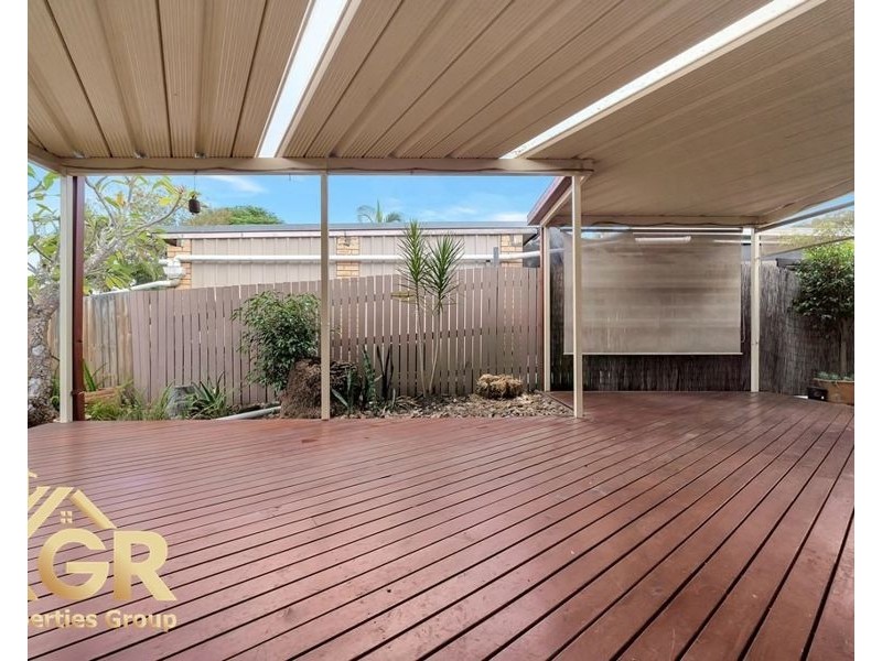 79 Conifer Street, Hillcrest QLD 4118