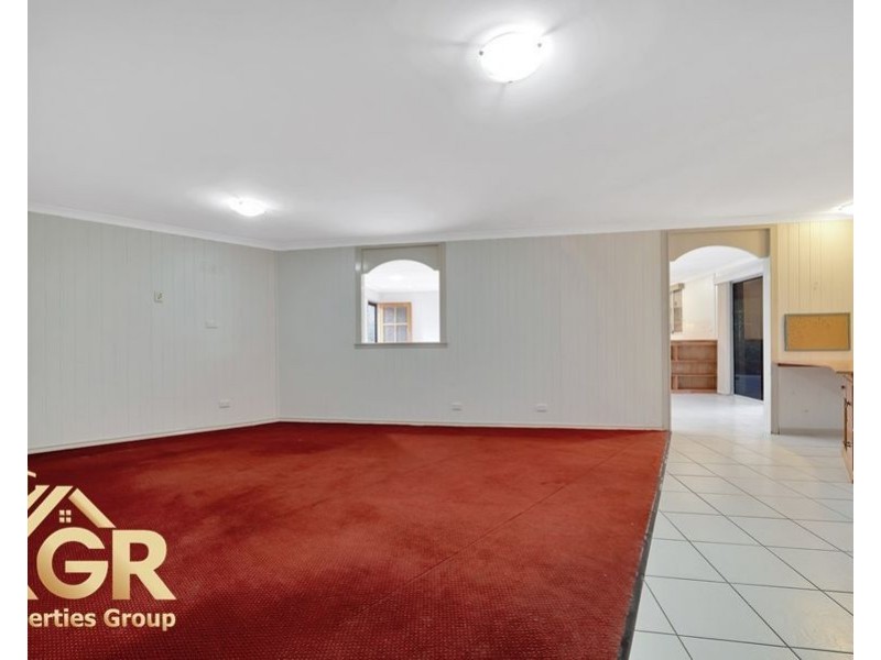 79 Conifer Street, Hillcrest QLD 4118