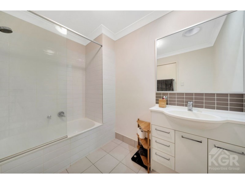 98/4 Myola St, Browns Plains QLD 4118