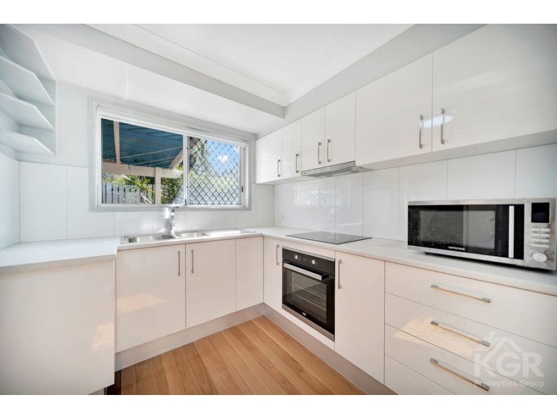 4/7 Sussex St, Browns Plains QLD 4118