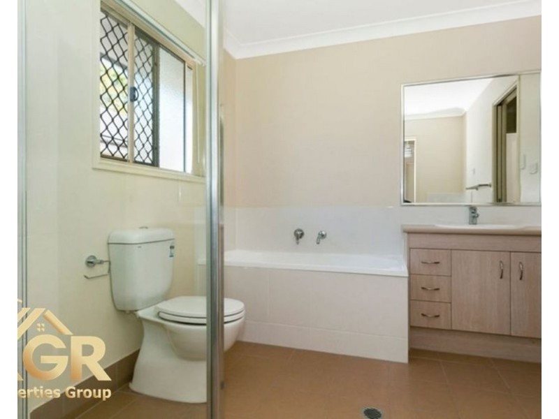 1/28 Adelaide Street, Kingston QLD 4114