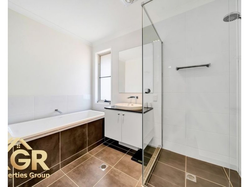 2-4 Timber Ridge Road, New Beith QLD 4124