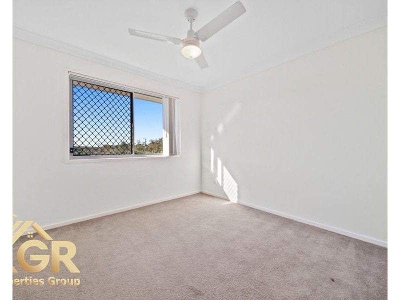 30 Paul Drive, Regents Park QLD 4118