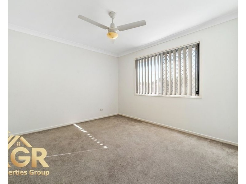 30 Paul Drive, Regents Park QLD 4118