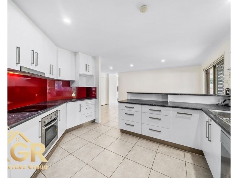 52 Federation Drive, Hillcrest QLD 4118