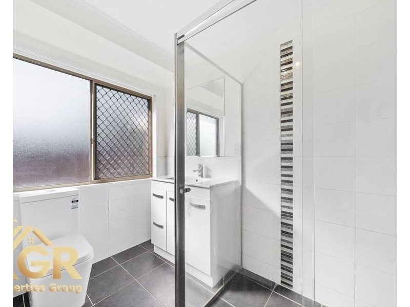 52 Federation Drive, Hillcrest QLD 4118