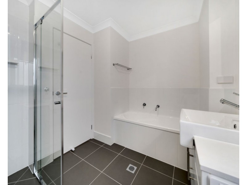 3 Windmill Place, Belivah QLD 4207