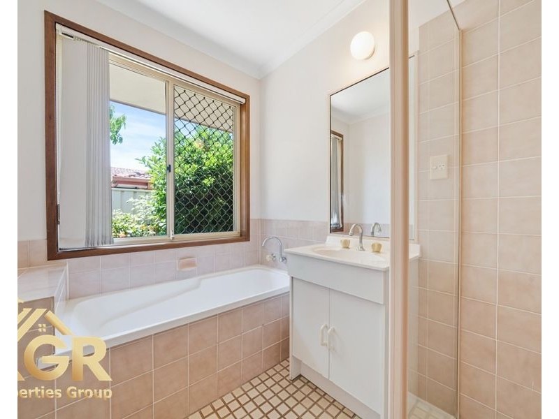 207 Waller Road, Regents Park QLD 4118