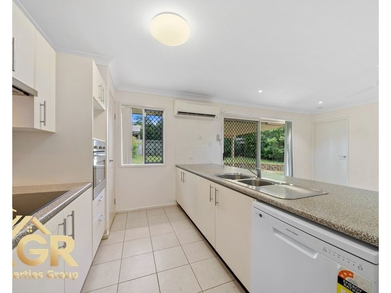 10 Chantilly Court, Loganlea QLD 4131