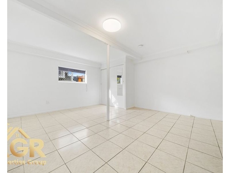 10 Joplin Street, Robertson QLD 4109