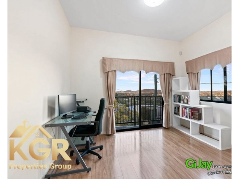 98 Hoff Street, Mount Gravatt East QLD 4122