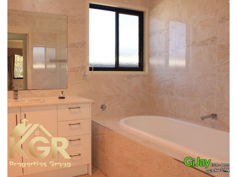 98 Hoff Street, Mount Gravatt East QLD 4122