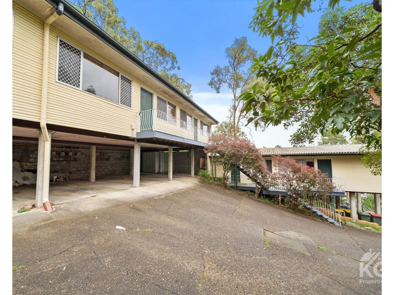 13 Clermont St, Bardon QLD 4065
