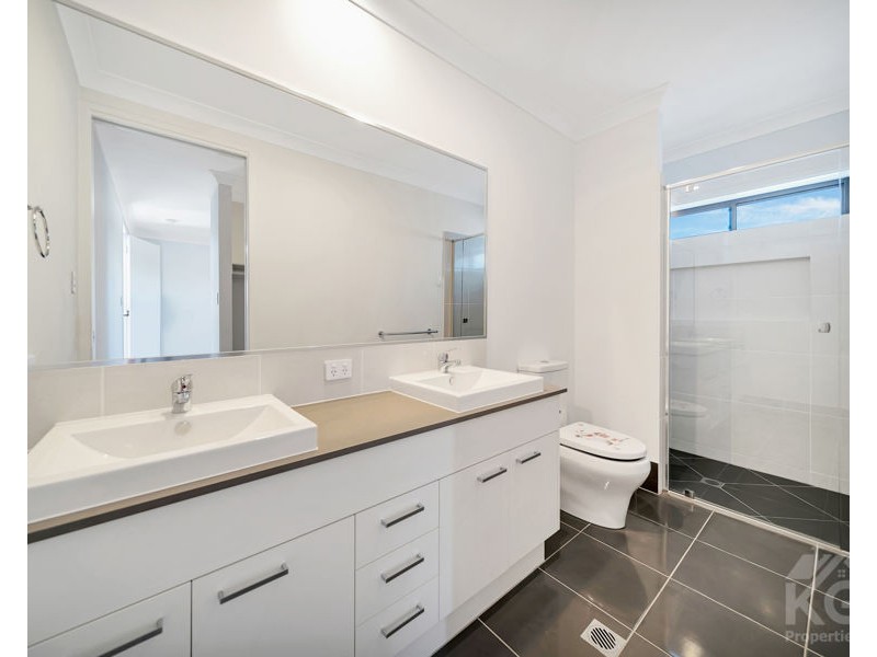 16 CAPE ST, Pallara QLD 4110