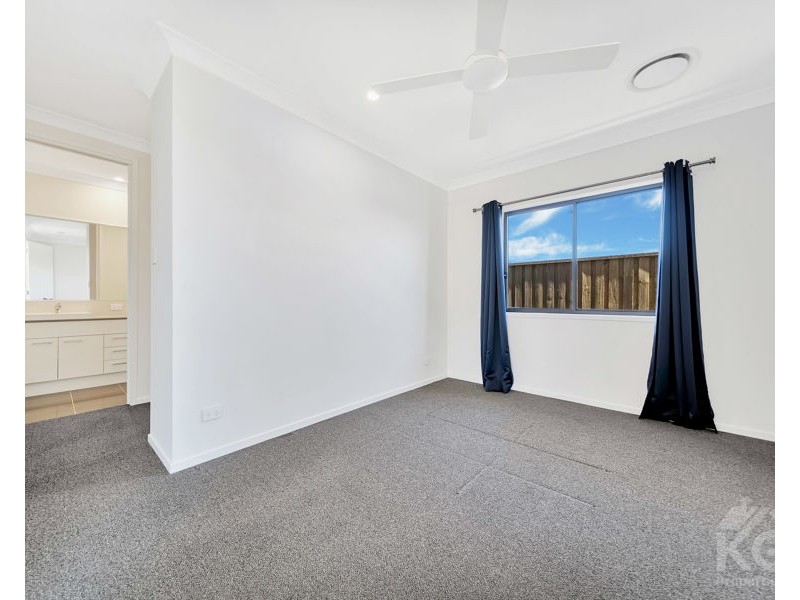 16 CAPE ST, Pallara QLD 4110