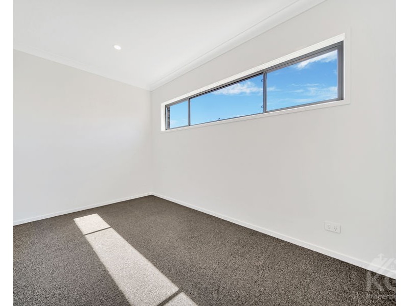 16 CAPE ST, Pallara QLD 4110