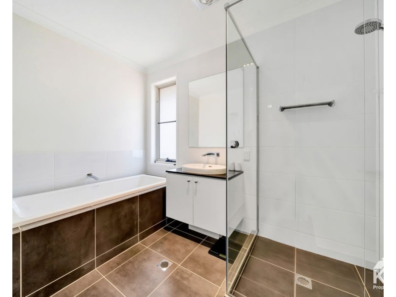 2-4 TIMBER RIDGE RD, New Beith QLD 4124