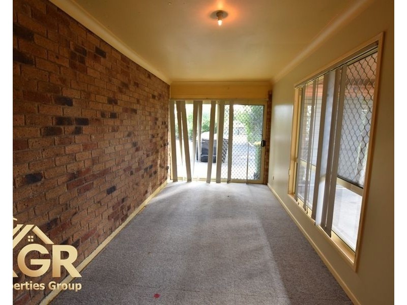 27 FIRST AVENUE, Marsden QLD 4132