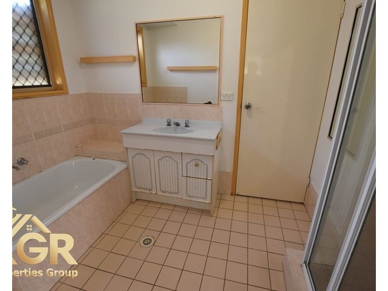 27 FIRST AVENUE, Marsden QLD 4132