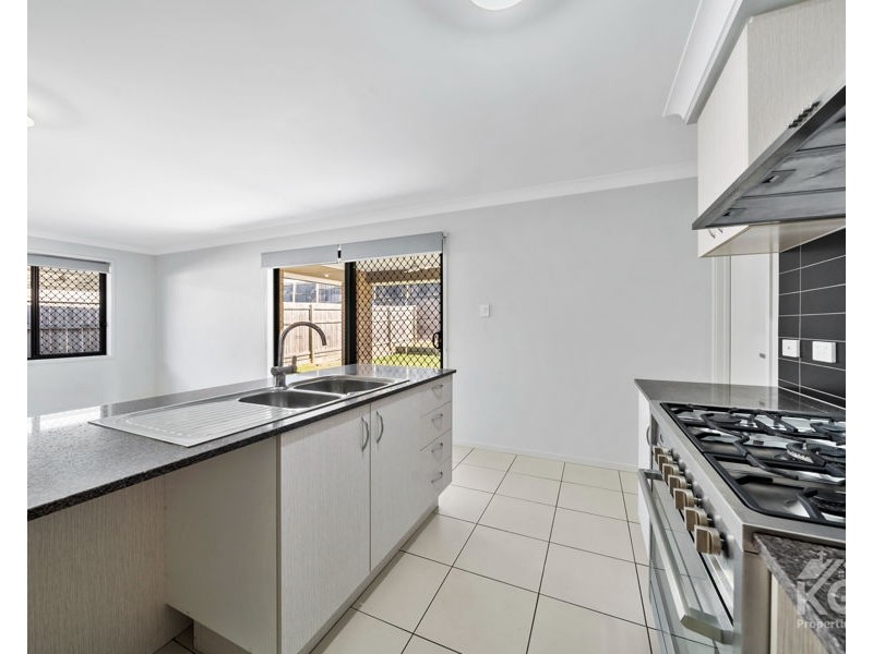 6 MOUNT HUNTLEY ST, Park Ridge South QLD 4125