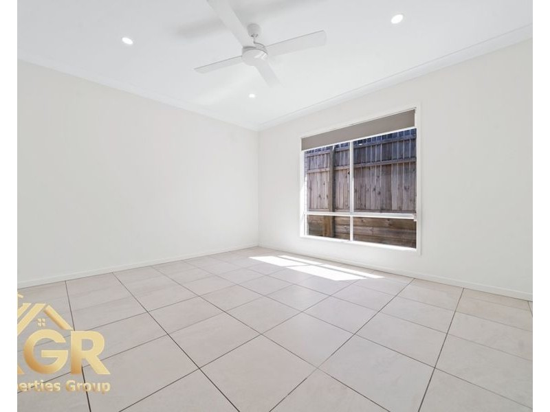 57 SUMMERVIEW AVENUE, Yarrabilba QLD 4207