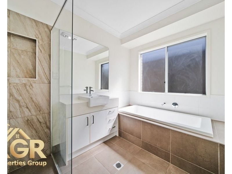 57 SUMMERVIEW AVENUE, Yarrabilba QLD 4207