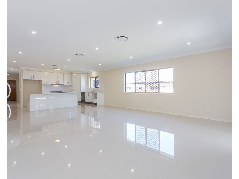 65 TUCKETT ROAD, Salisbury QLD 4107