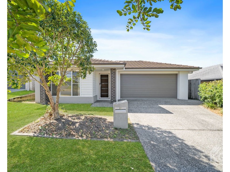 57 SUMMERVIEW AVENUE, Yarrabilba QLD 4207