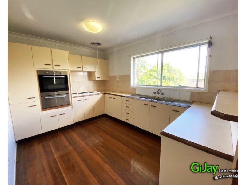 25 NOVELLO ST, Mansfield QLD 4122