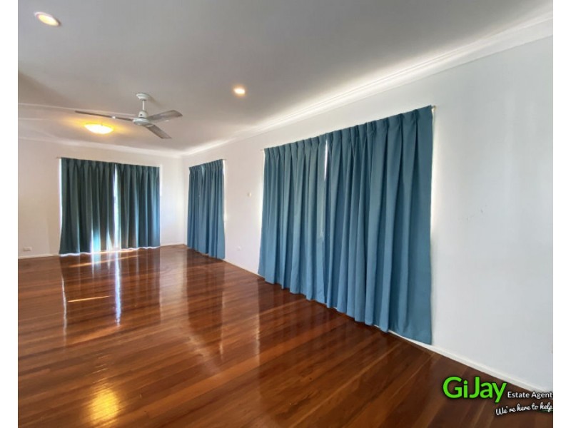 25 NOVELLO ST, Mansfield QLD 4122