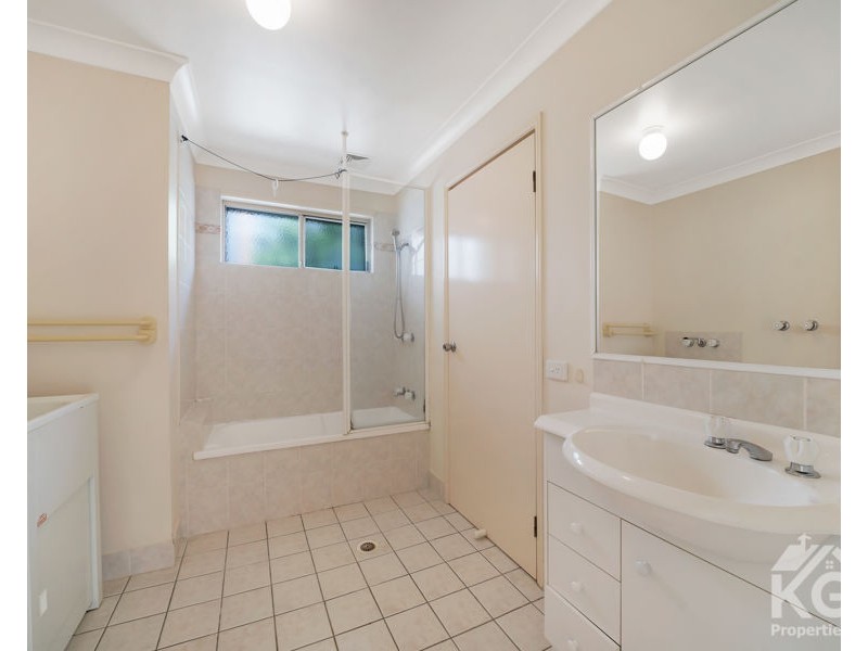 1/10 FREEMAN PLACE, Calamvale QLD 4116