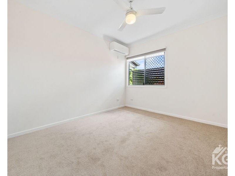 2/27 STEELE ST, Holland Park QLD 4121